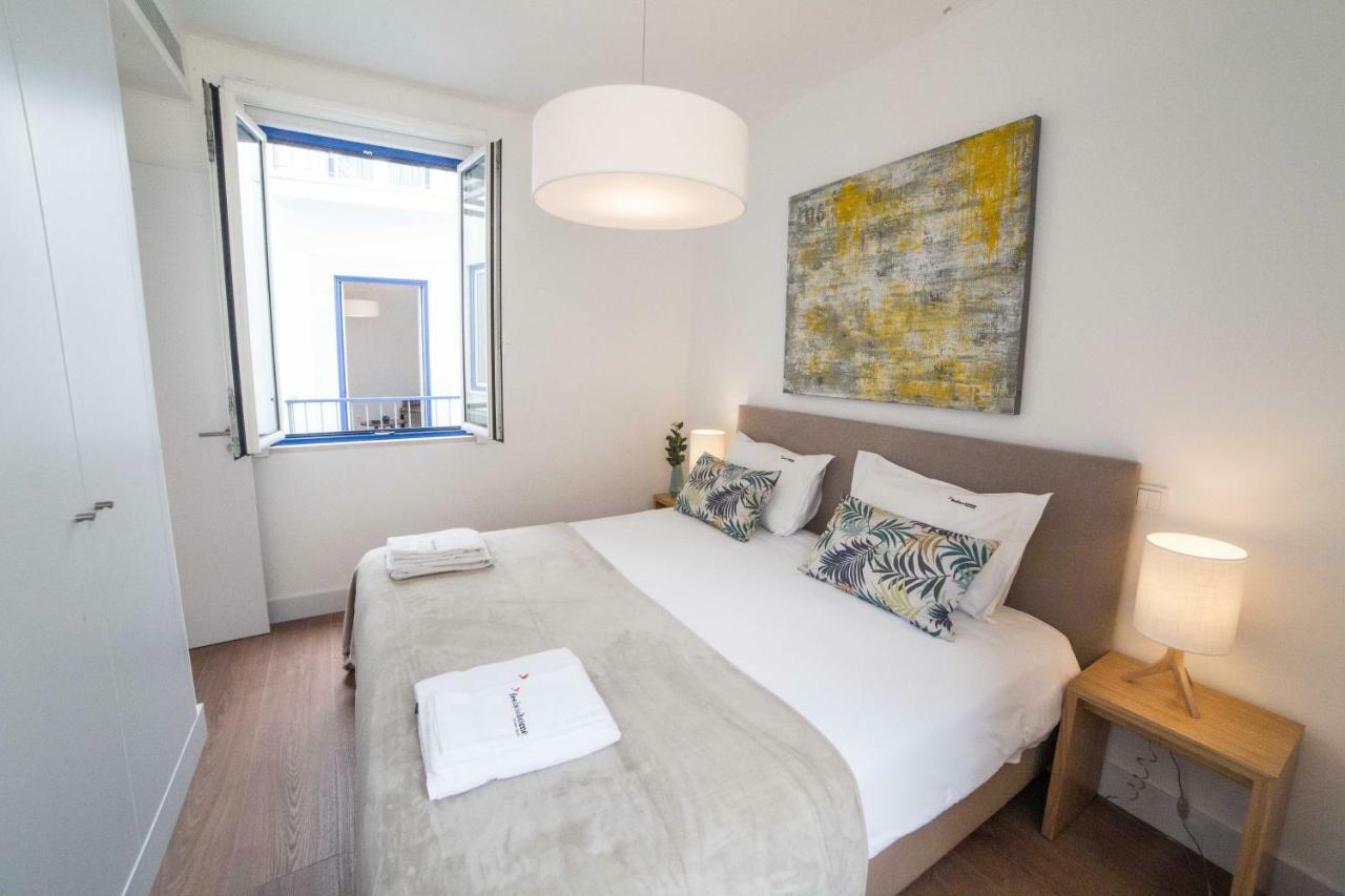 Flh Santa Catarina Cozy Apartment Lisbon Bagian luar foto