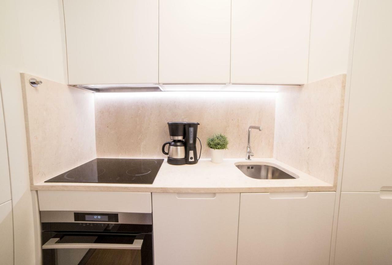 Flh Santa Catarina Cozy Apartment Lisbon Bagian luar foto