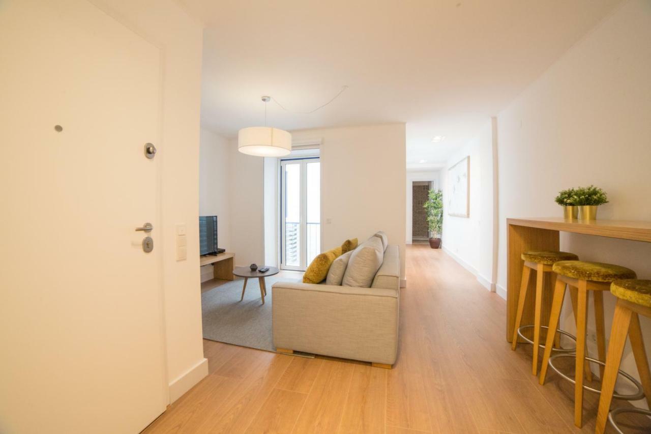 Flh Santa Catarina Cozy Apartment Lisbon Bagian luar foto
